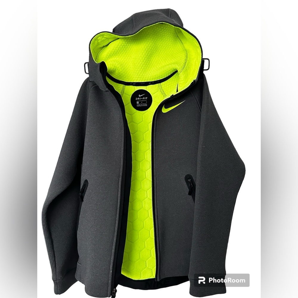 Boys NIKE DRI-FIT Jacket with hood